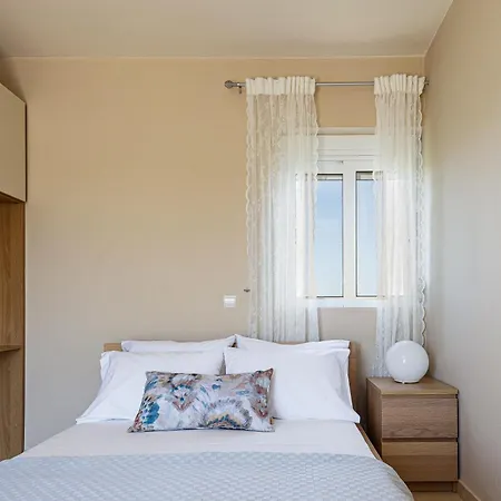 Aparthotel Evie's