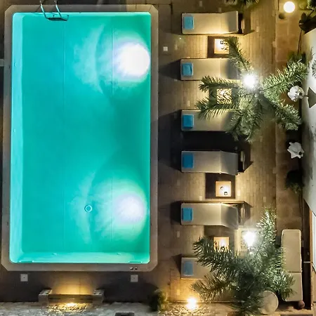 Evie's Apart Otel Kalathas